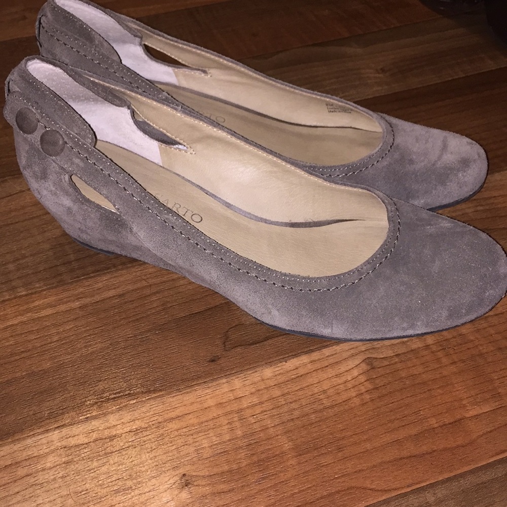 Franco Sarto brown suede look wedges size 8M